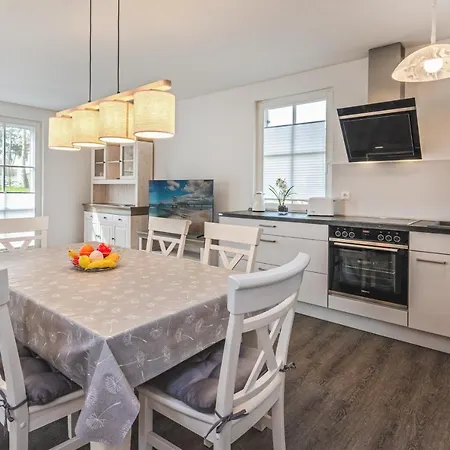 度假居 Reetdachhaus Am Haff Mit Sauna, Terrasse Und Wlan *