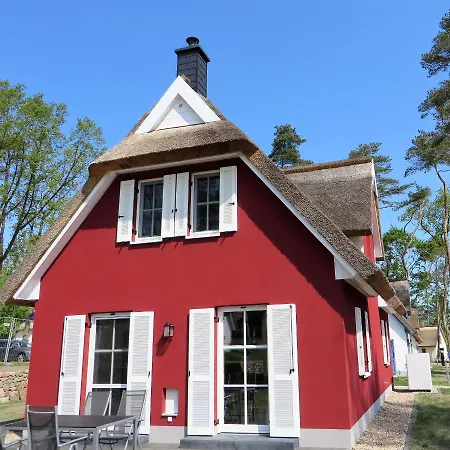 Reetdachhaus Am Haff Mit Sauna, Terrasse, Wlan Zirchow