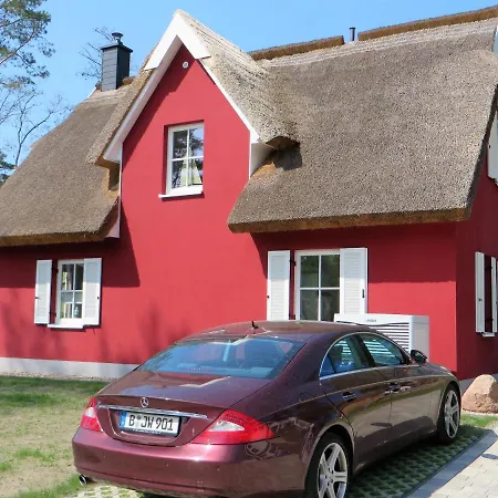 Reetdachhaus Am Haff Mit Sauna, Terrasse, Wlan * Zirchow