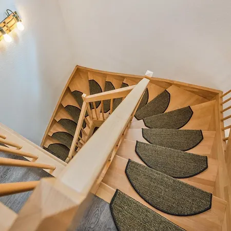 Reetdachhaus Am Haff Mit Sauna, Terrasse Und Wlan 度假居 Zirchow